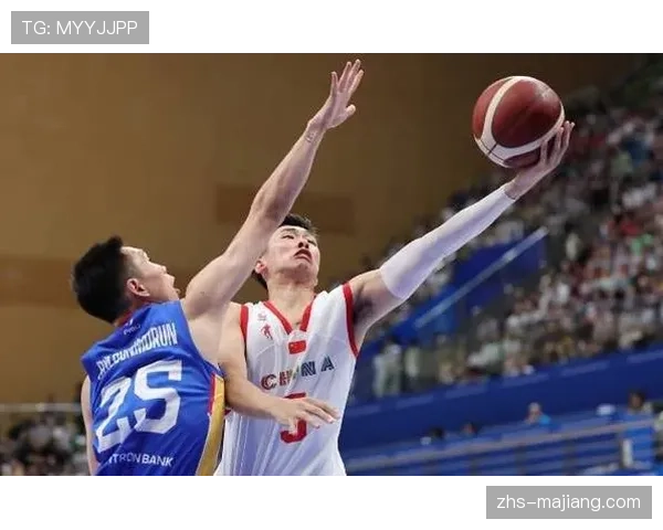 福建队邹阳25分10板两双 年轻球员成长提升球队进攻多样性 福建队邹阳25分10板两双 年轻球员成长提升球队进攻多样性